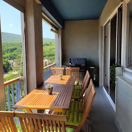 Borna Apartment *