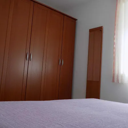 Apartman Borna *