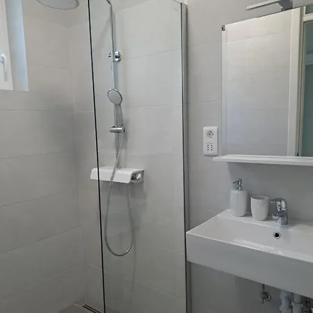 Borna Apartment *