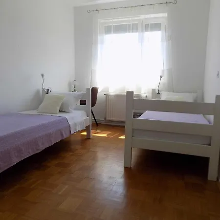 Borna Apartmán *